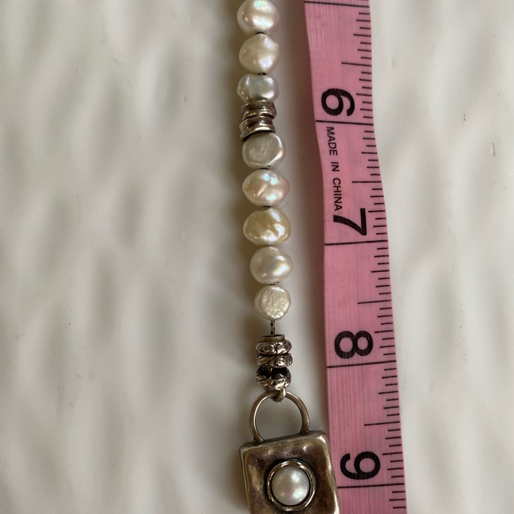 Silpada Pearl Bracelet 7.5 inches Toggle with Charm B1439 (rare find) - Picture 7 of 7
